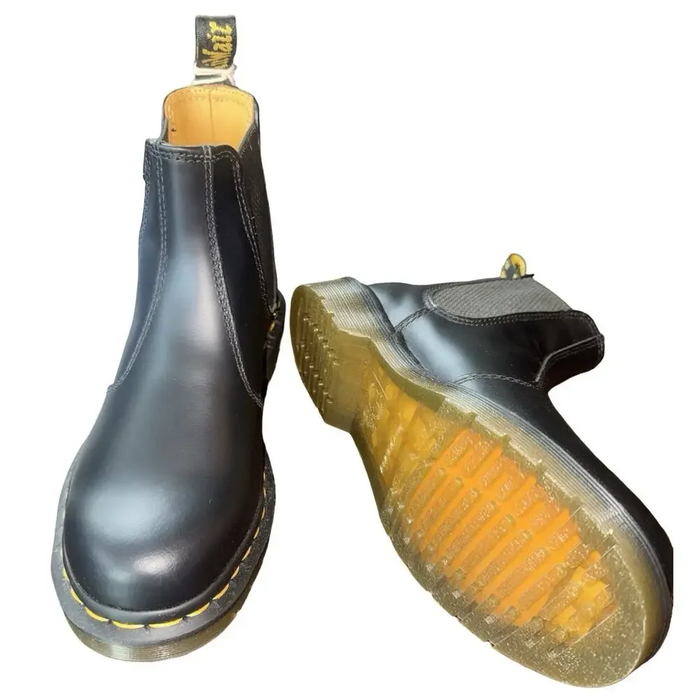 Dr. Martens 2976 YS Chelsea Boots Black Smooth Leather Women’s US 6 NWT